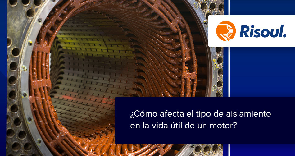 ¿Cómo afecta el tipo de aislamiento en la vida útil de un motor?