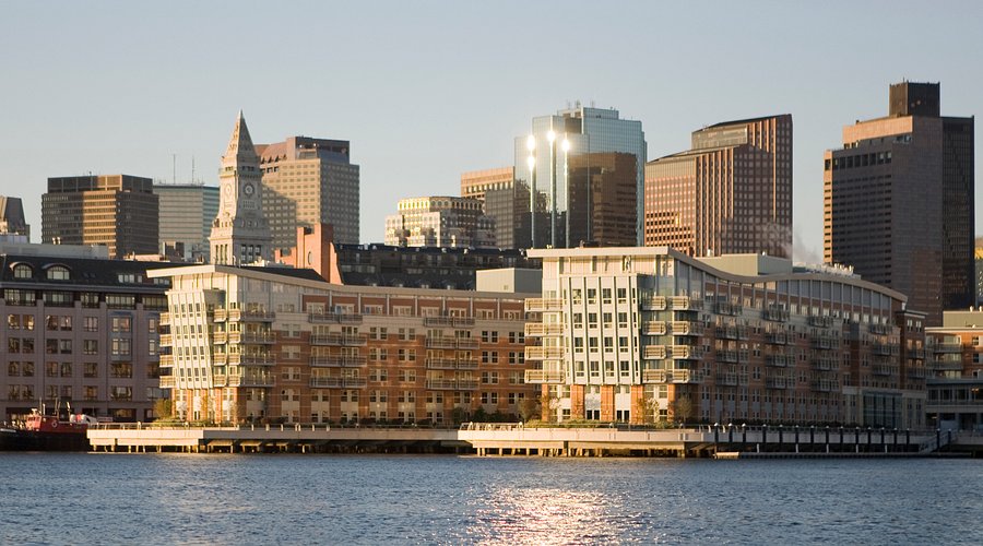 Hotel frente al agua en Boston